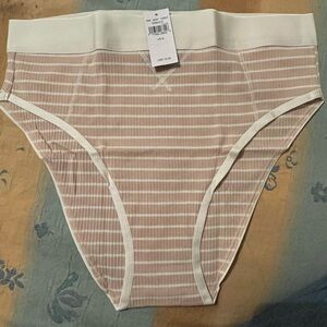 aerie Ribbed High-Waist Hipster Panty in Cream and white color S/P